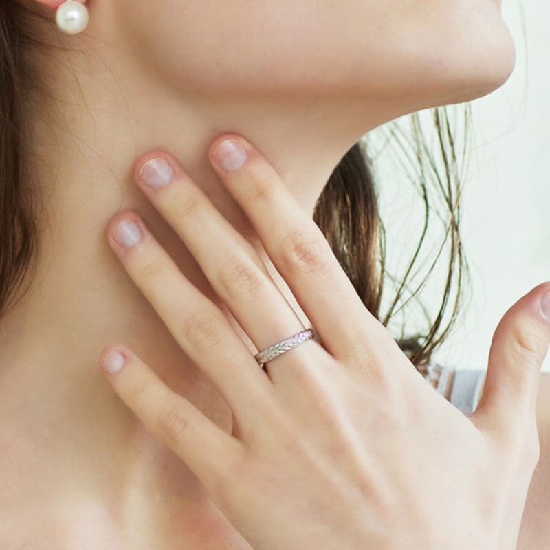 ENOUGHLIP Esito Unique Ring