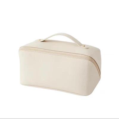 MDNGMDNG Large Capacity PU Waterproof Cosmetic Bag