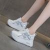 Small man thick-soled Forrest Gump little white shoes women's autumn 2025 new popular casual fashion versatile height-increasing women's shoes