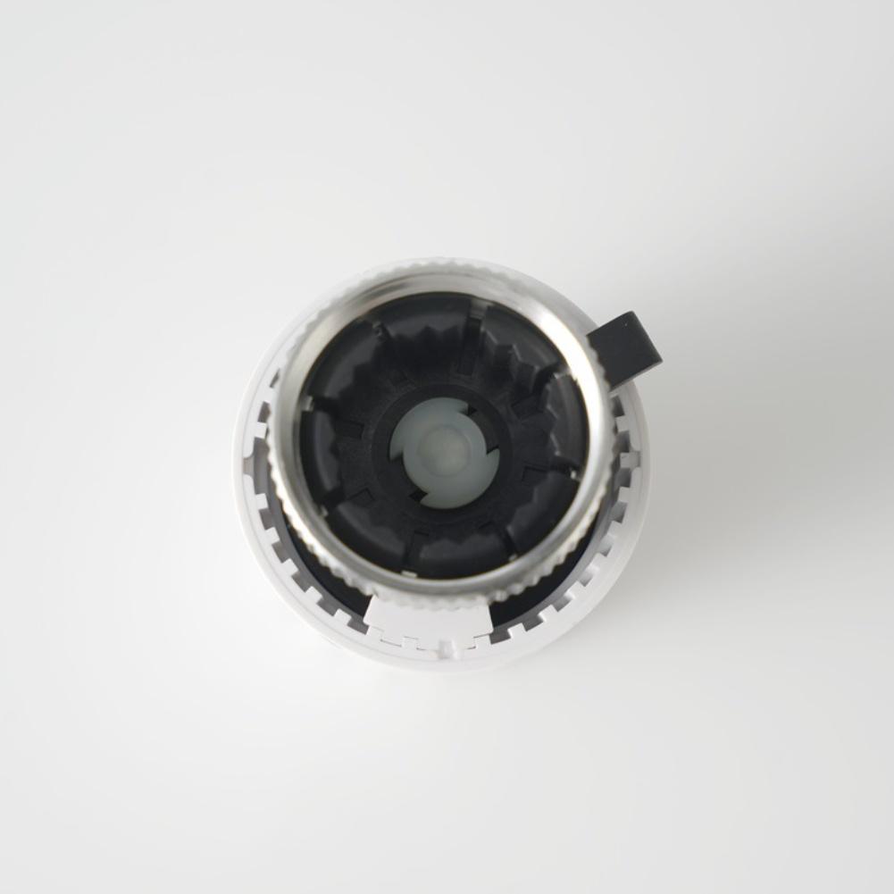 Radiator Valve Thermostatic Head with M30x1.5 Thread Offering Five Adjustable Temperature Settings and Anti-Freeze Functionality