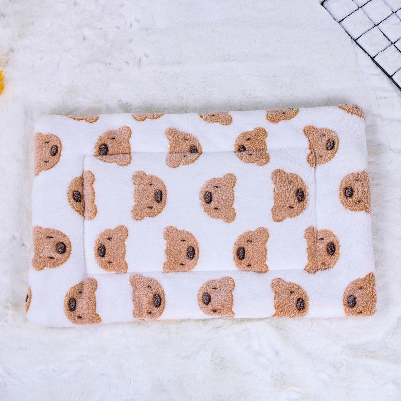 

1pc-Cartoon bear print pet blanket, dog bed mat, small and medium-sized dog, cat, sleeping in autumn and winter S
