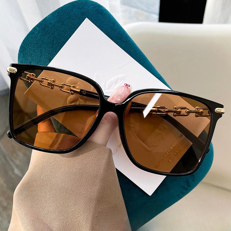 

Высококачественные модные женские солнцезащитные очки с квадратной оправой и цепочкой-дужками, простые солнцезащитные очки знаменитостей в Европе и Америке