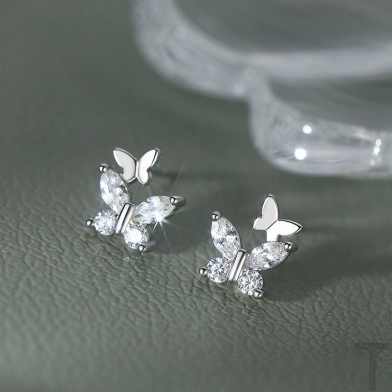 

Stylish 2024 Diamond-Studded Butterfly Earrings: Versatile and Fashionable Ear Jewelry for Women, Perfect Christmas Gift 99 Silver платиновый