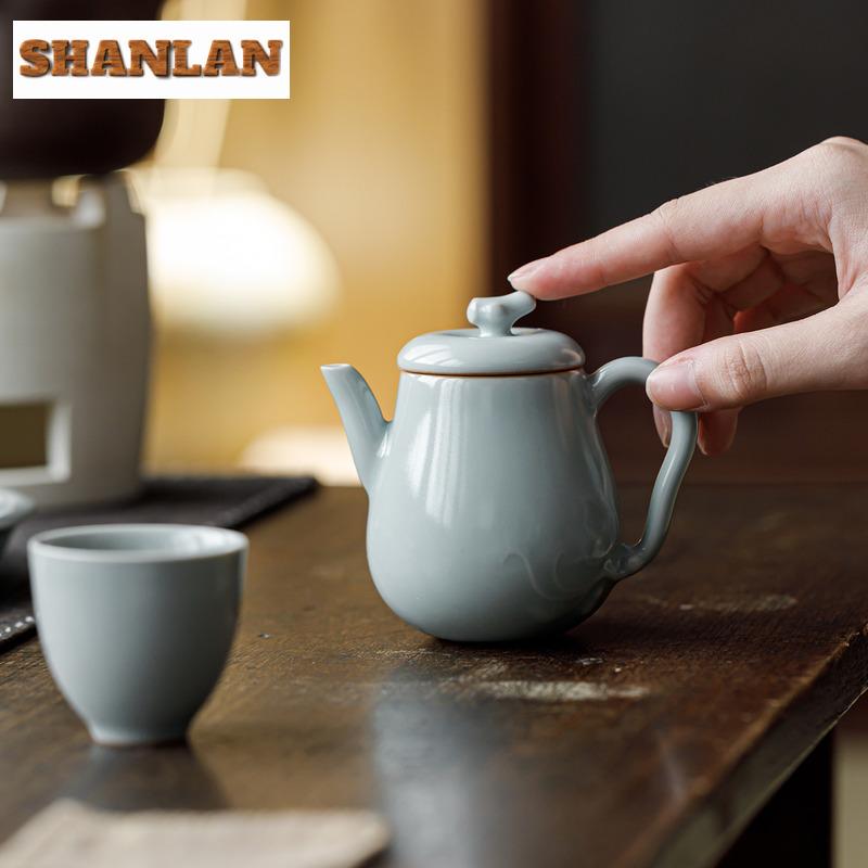 145ml Erleichterung Himmelblau Ru-Ofen Porzellan Teekanne Traditionelle Teekanne mit Sieb Teegeschirr Dekoration