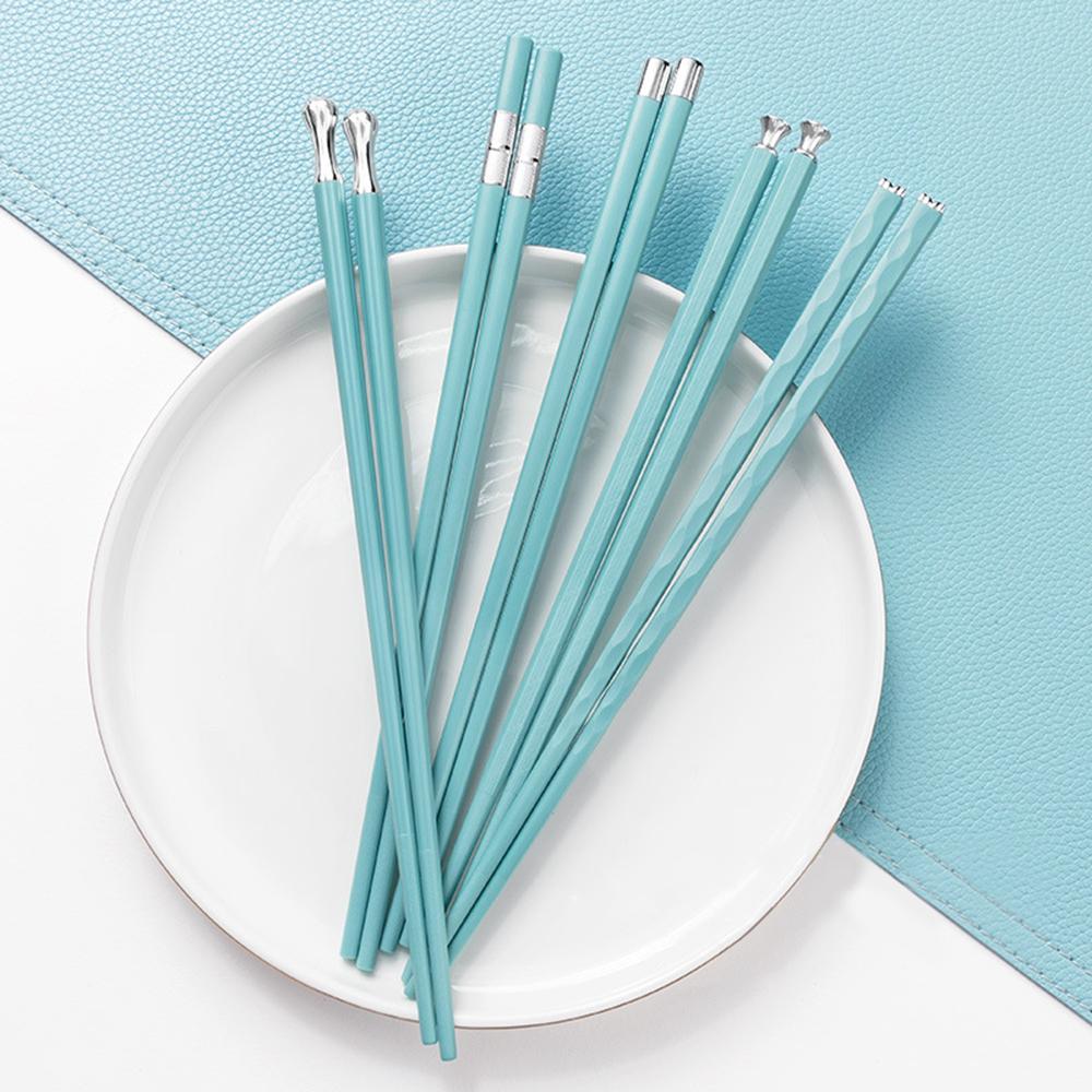 Nye blå 5 par gjenbrukbare kinesiske spisepinner i legering Muggfaste Sushi Hot Pot-pinner for matkvalitet til husholdningsbruk