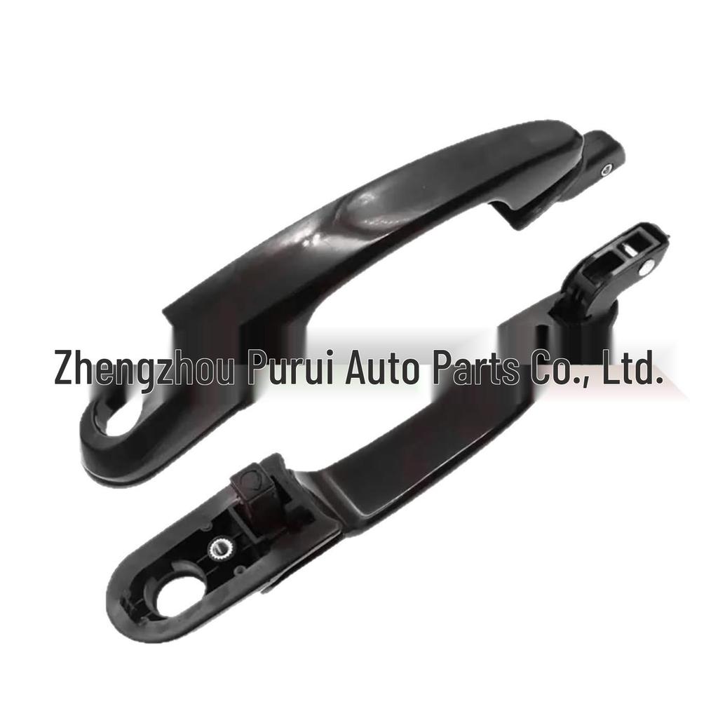 The Exterior Door Handle, Compatible with Hyundai Tucson Models, Is Available Under the Part Numbers 82650-2E000, 826502E000, and 83650-2E000.