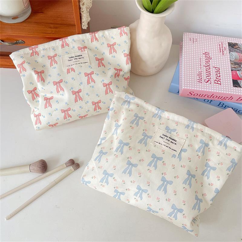 Cute Sweet Bow Printed Cosmetic Bag Large Capacity Portable Travel Storage Bag Women Simple Clutch Bag Girly Toiletry Bags Gifts