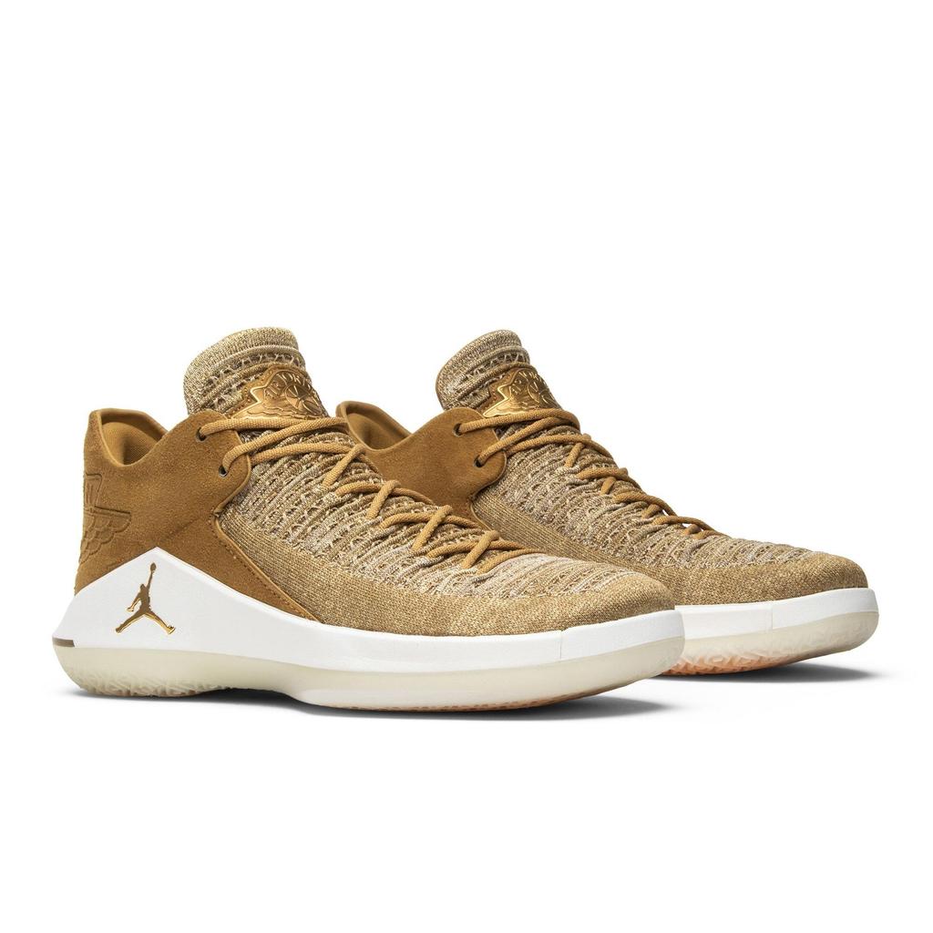 Air Jordan 32 Low 'Golden Harvest' (Unisex) Golden Harvest / Metallic Gold-Sail Basketball Shoes AA1256 700