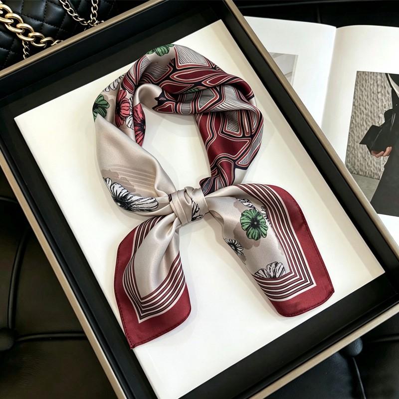100% Mulberry Silk Scarf 70x70cm Square Neck Wrap Outdoor Air Conditioner Shawl Fashion Headscarf