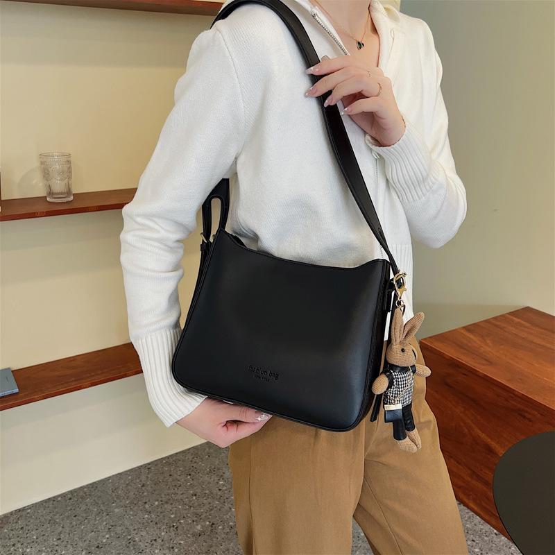 2024 Women's Fashion High-End Underarm Shoulder Bags - Versatile and Trendy Cross-Body Bags