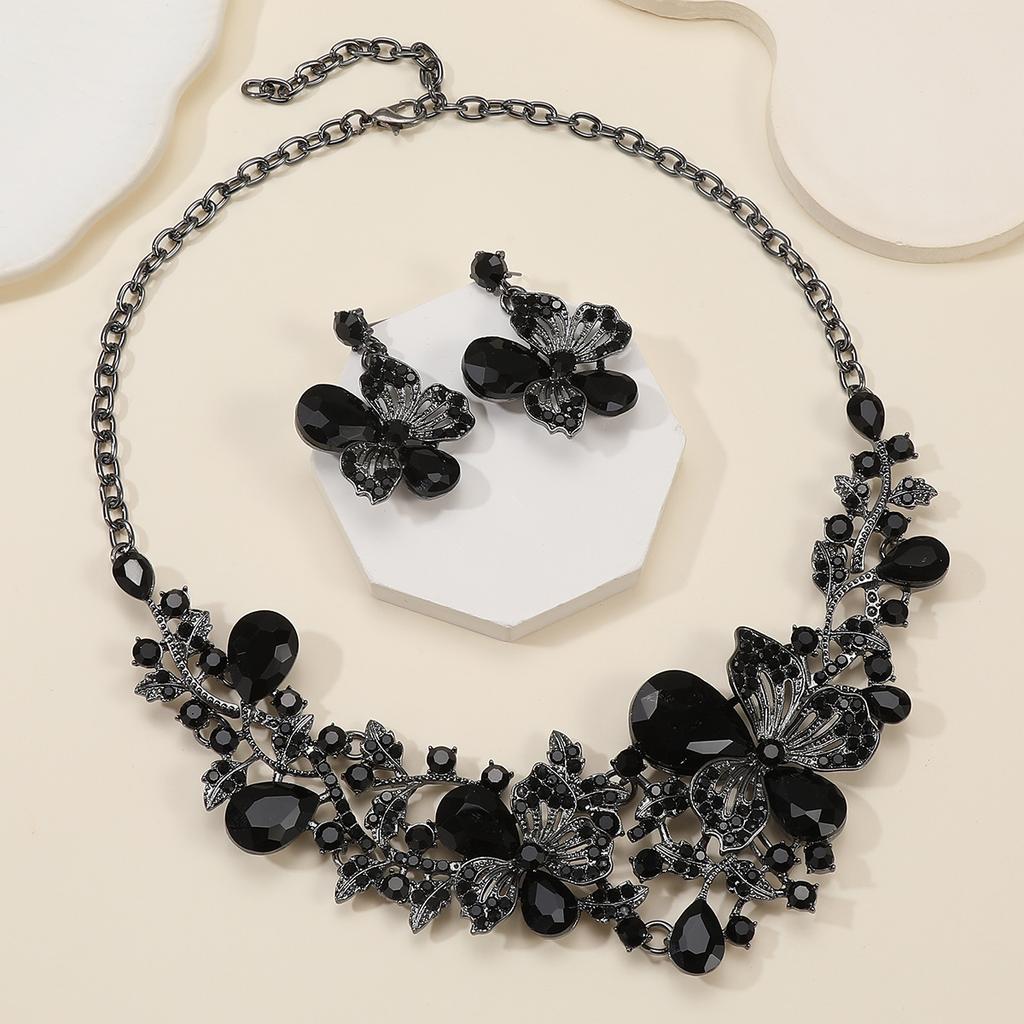 2026 European and American Exaggerated Necklace Earrings Set Women's Fashion Alloy Chain Flower Bridal Accessories
