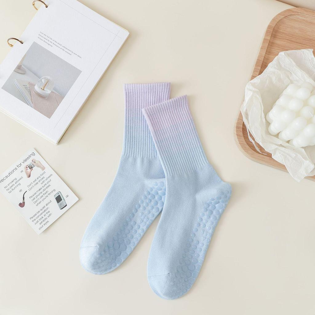 Women's Gradient Yoga Socks: Sweat-Absorbent Mid-Calf, Non-Slip Silicone, Versatile for Pilates and Fitness, Cotton Blend