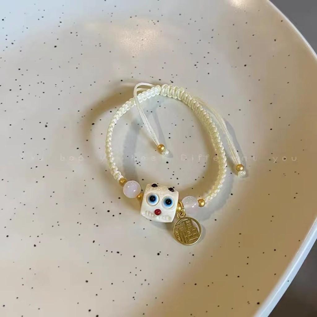 Alloy Stylish Heart Bracelet For Women Modern Highend Fashion Hand Ornament