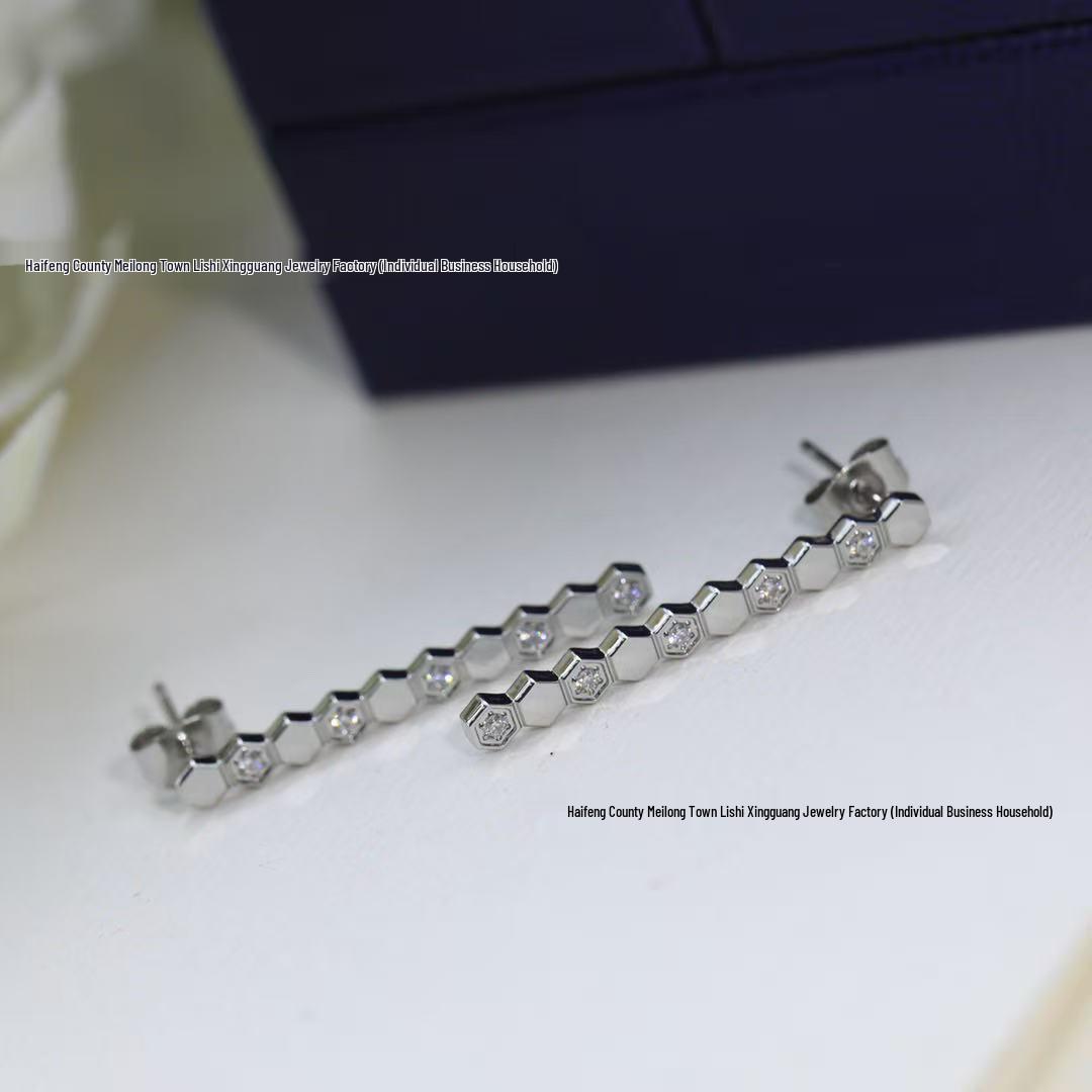 18K Rose Gold Diamond-Studded Honeycomb Lozenge Earrings