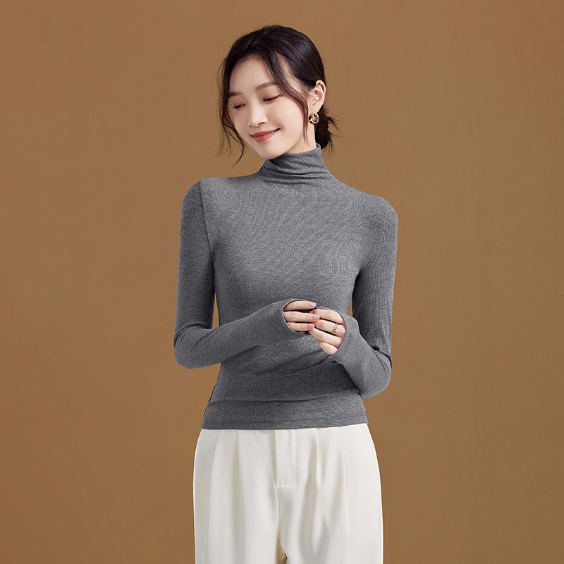 Women's High-Neck Slim-Fit Long-Sleeved Top: Stylish & Comfortable for Spring/Autumn.