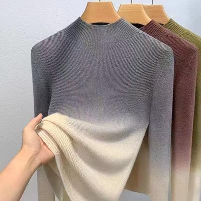 Damen Strick-Basisschicht mit Farbverlauf und halbem Rollkragen, die im Herbst und Winter schlank aussieht, und mit einer stark dehnbaren Basisschicht getragen wird.