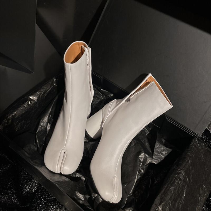 2026 Autumn Winter Soft Leather Split Toe Tabi Women Ankle Boots Zip Thick High Heels Chelsea Chunky Shoes Short Booties