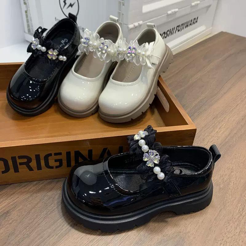 2026 Spring/Summer Girls' Korean British Style Leather Pearl Princess Shoes - Fashionable Performance Footwear for Little Girls.