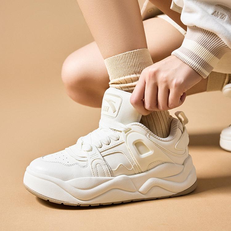 Anta Slip Resistant Abrasion Resistant Low Top Skateboard Shoes Women's White Sneakers