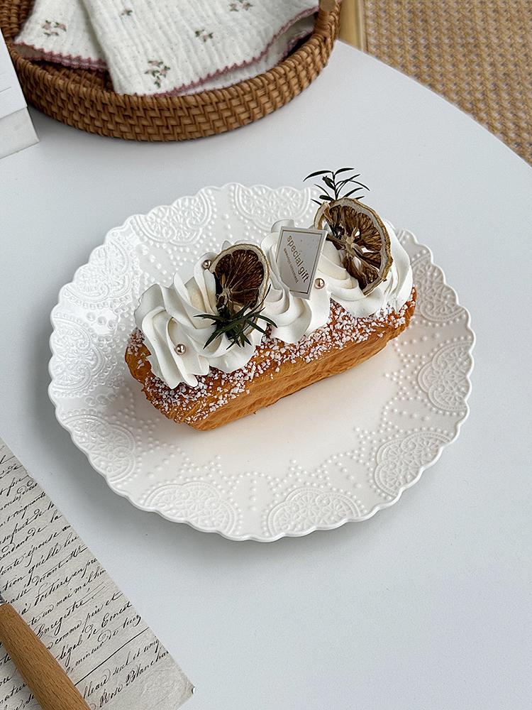 French Style Relief Ceramic Plates Household 8 Inch Underglazed Colour Dessert Dish Floral Pattern High End Exquisite Tableware