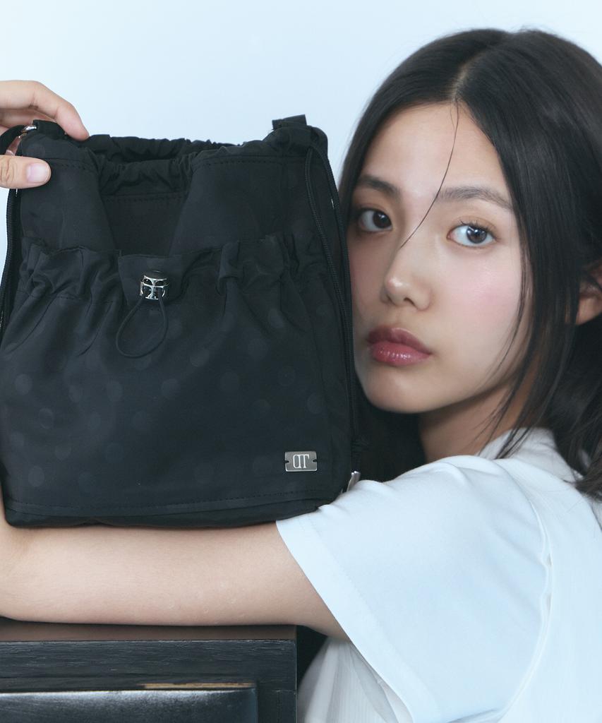 Oart String Mini Cross Bag [Black Dot]