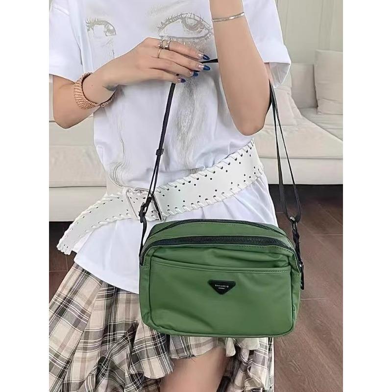 

Маленькая квадратная сумка Универсальная сумка через плечо Легкая сумка для поездок на работу Одноплечевая маленькая сумка через плечо зелёный