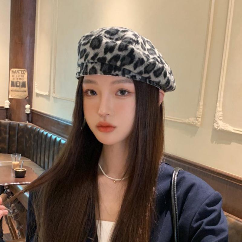 New Leopard Print Beret Literary Retro Autumn and Winter Octagonal Hat Versatile Sweet and Cool Painter Newsboy Hat Trend