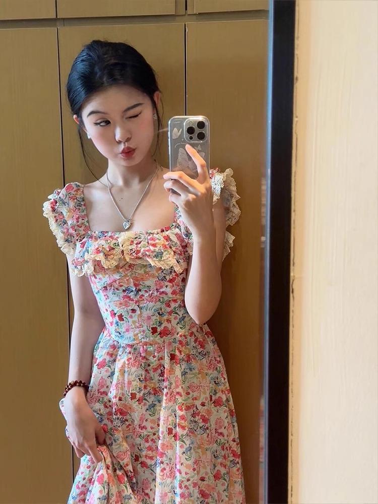 Seaside Summer Chic Floral Short Sleeve Slimming Dress