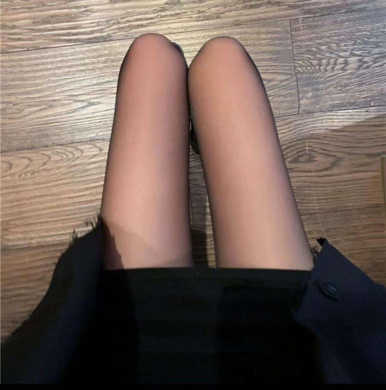 

Женские блестящие шелковые колготки больших размеров - перламутровые, не застревают, летние тонкие One Size (176-310 lbs)