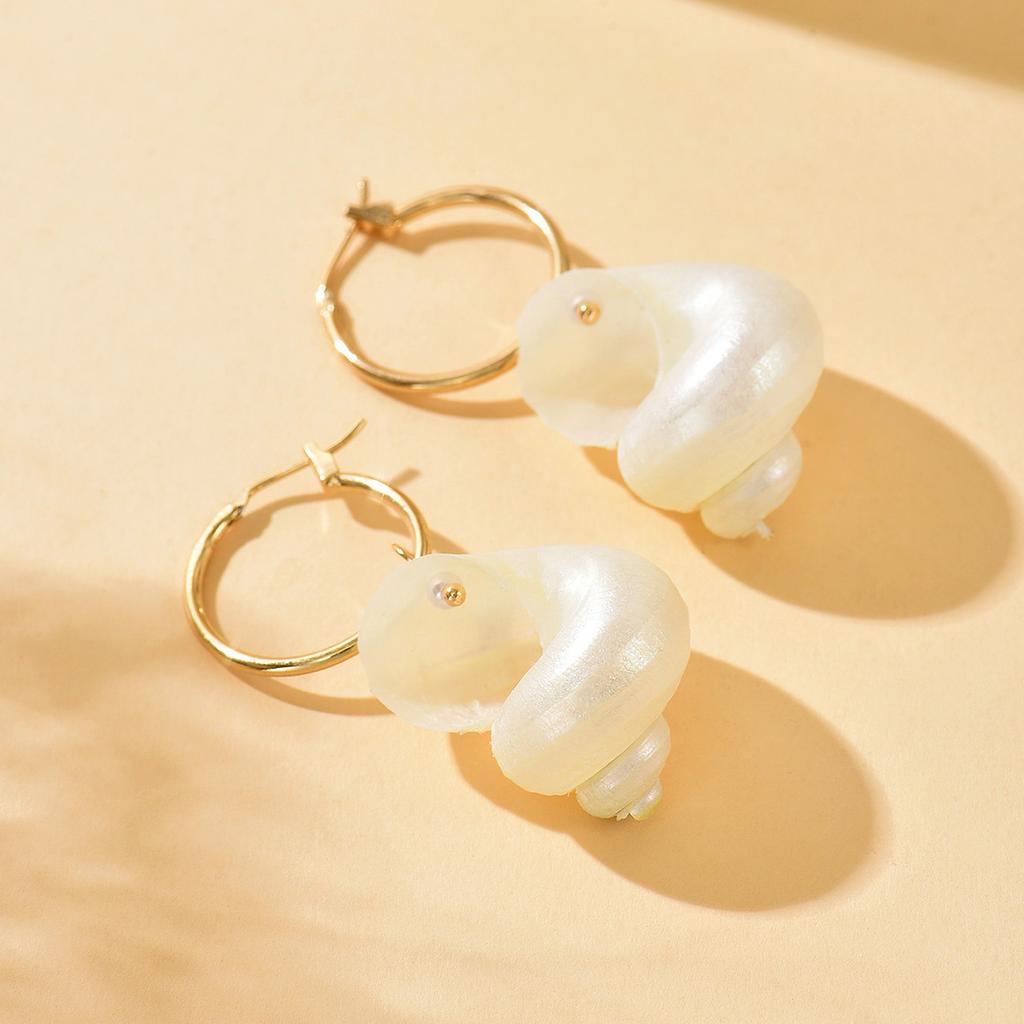 Natural Thorn Snail Shell Earrings Retro Shell Beach Vacation Earrings