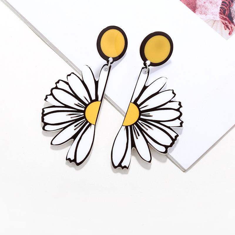 

Корейская версия летнего стиля акриловые преувеличенные полукруглые темпераментные серьги-хризантемы серьги серьги белый