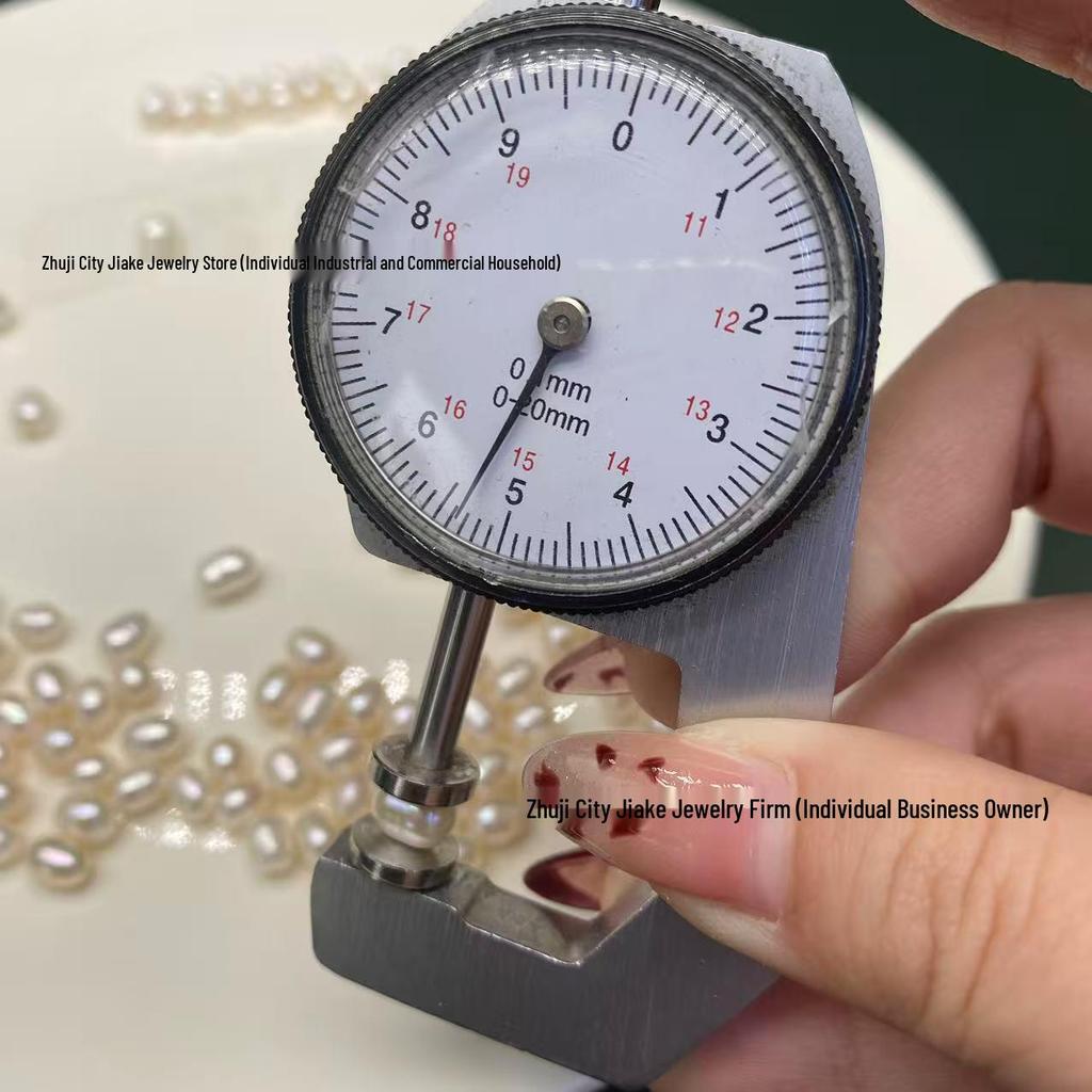 5-6mm Rice-Shaped Freshwater Pearl Beads, Half-Drilled, Strong Luster, with Minor Imperfections, Ideal for DIY Jewelry.