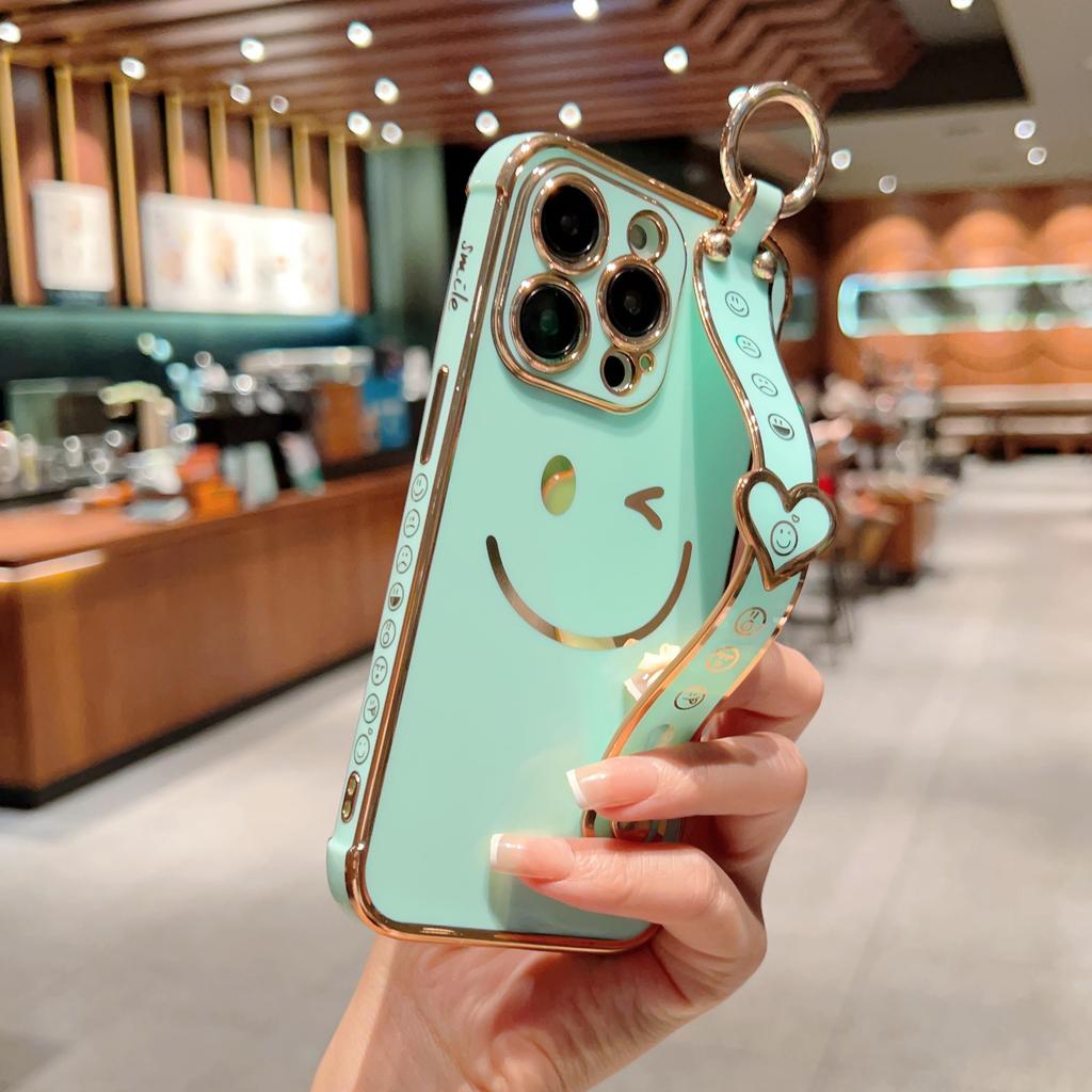New product applies to iPhone17ProMax side smiley face wrist strap Apple 15 electroplated mobile phone case 16 protective case