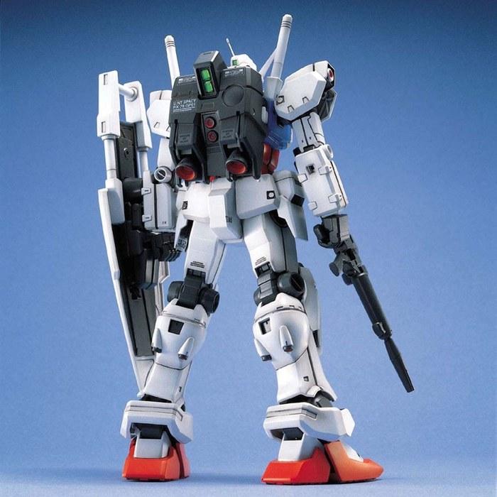 MG Mobile Suit Gundam 0083 Stardust Memory RX-78GP01 Gundam GP01 1/100 Scale Color-Coded Plastic Model, White, 20cm Width, 31cm Length, 8cm