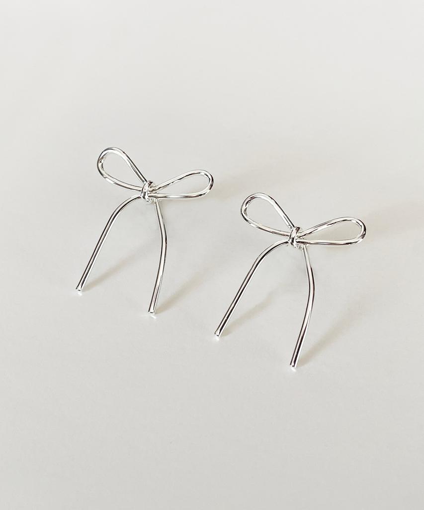 Elyona Bow Ribbon Earrings (Silver)