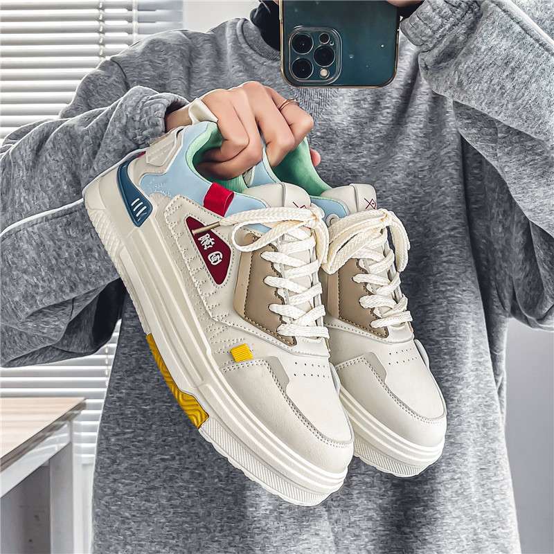 Herrenschuhe Sommer atmungsaktiv Jugend National Tide Schuhe vielseitige Sport- und Freizeit-Board-Schuhe Herren dicke Sohlen erhöhend kleine weiße Tide-Schuhe