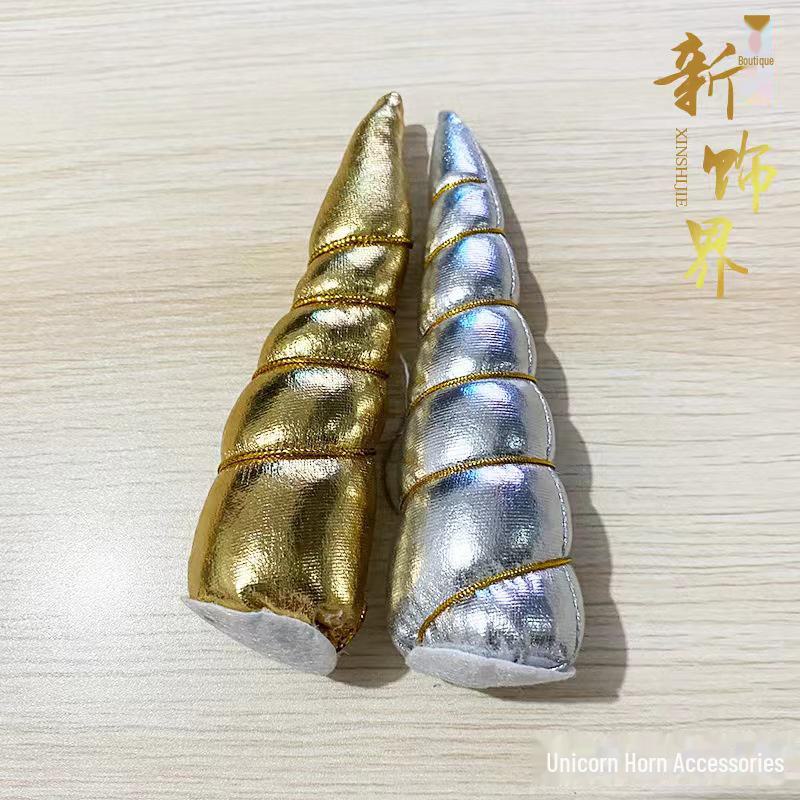 

Оптовая продажа свадебной короны в виде рога единорога с цветком вечности и рогом из розовых бриллиантов, а также аксессуарами для ушей. 11cm normal angle