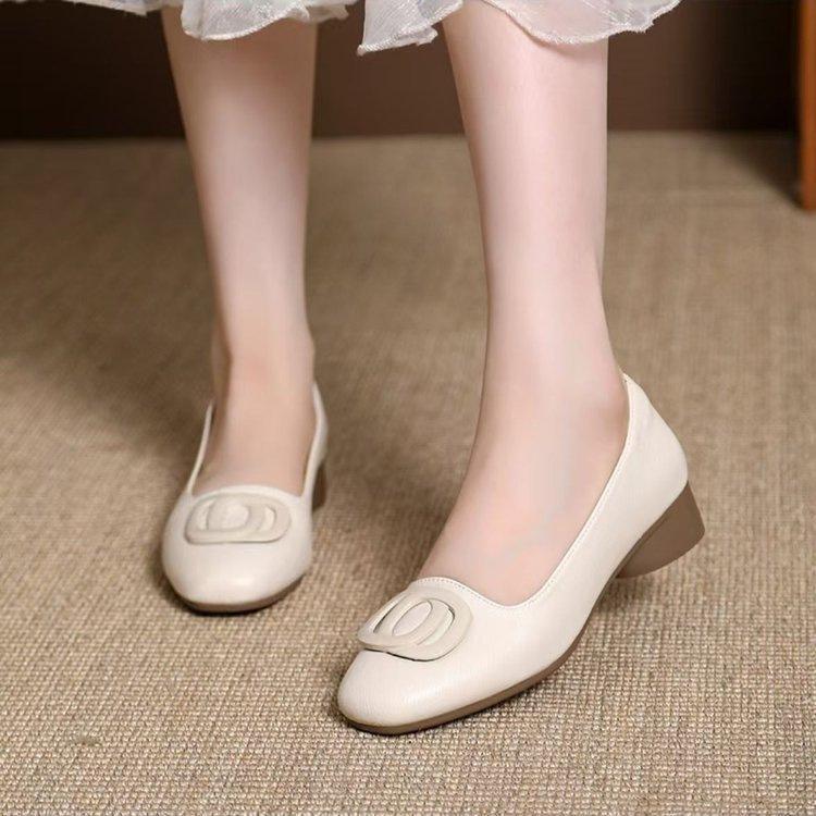 Popular soft leather square scalp single shoes women's 2025 autumn new shallow mouth versatile mother high heels soft sole small leather shoes