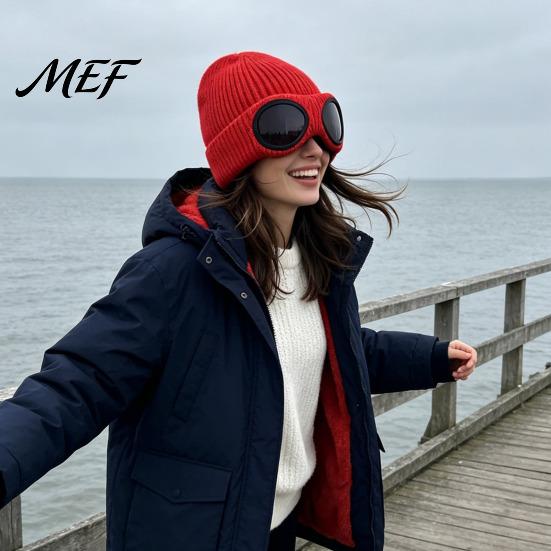 Outdoor Skiing Headwear Knitted Hat with Goggles, Unisex Winter Hat, Fleece Lined, Windproof Stylish Streetwear Warm Skull Cap for Cycling Street