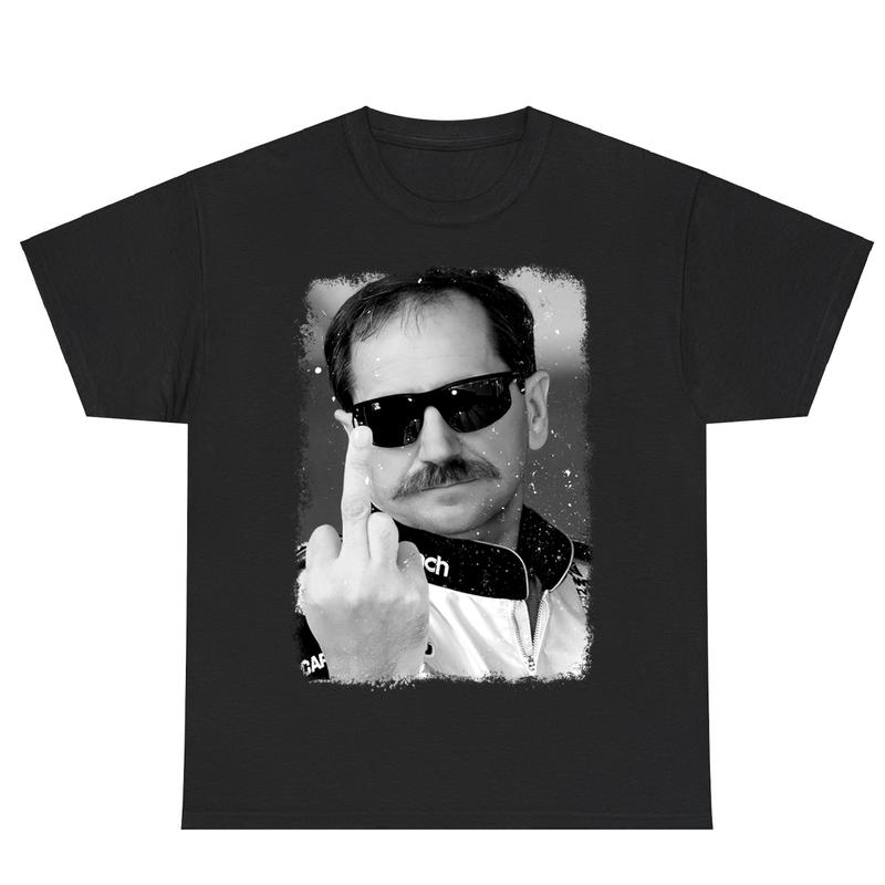 Dale Earnhardt 80s 90s Vintage Distressed Unisex T-shirt S