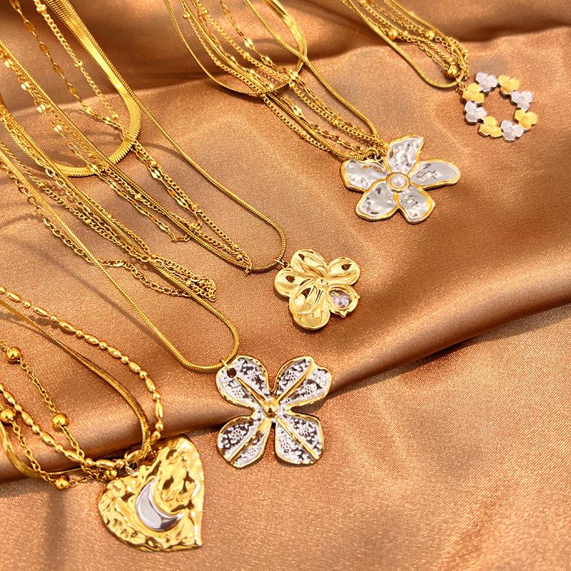 Two Tone Flower Pendant Necklace Titanium Steel Minimalist Jewelry for Women Fashion Gift