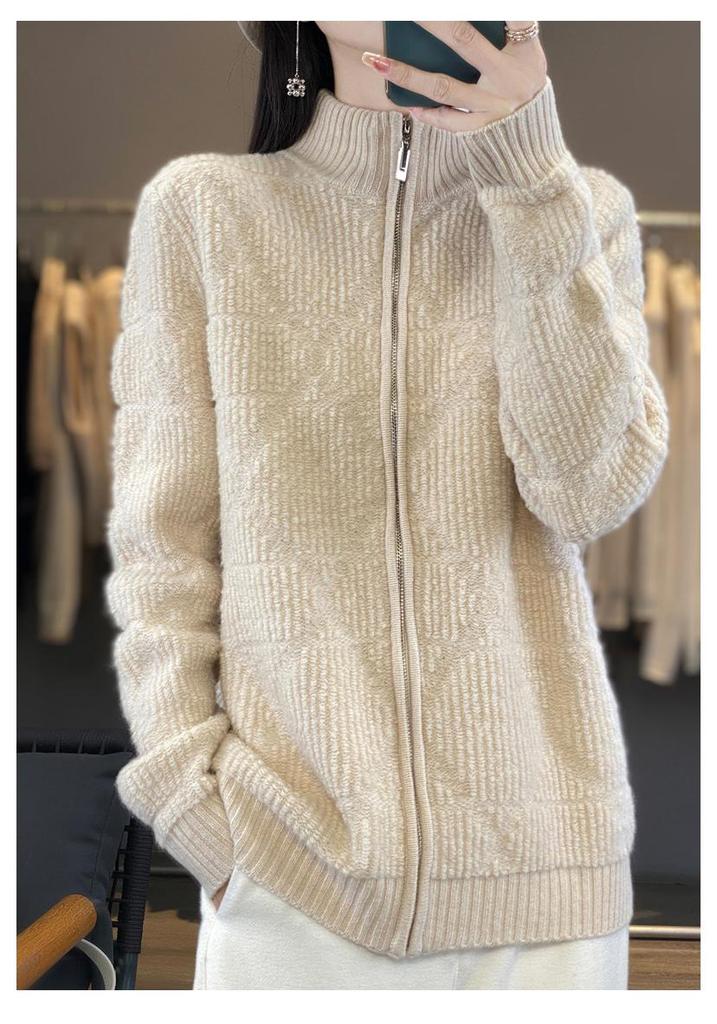 2024 Autumn/Winter Women's Thickened Pure Wool Embroidered Cardigan with Stand Collar and Zipper Closure