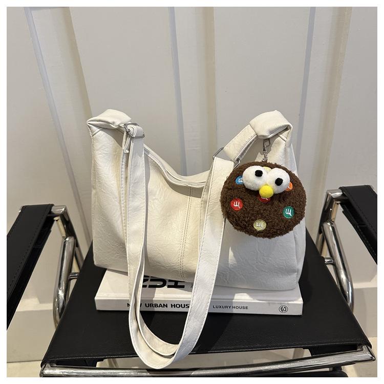 Women's Large Capacity Tote Bag: Fashionable, Casual, and Functional Shoulder Messenger for Work and Commute CLE