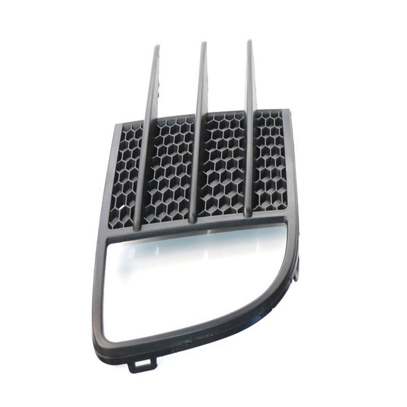 Car Front Bumper Fog Lamp Grille Spoiler For Volkswagen Golf VI MK6 2008.10-2013 Fog Light Eyebrow Eye Wind Knife Trim