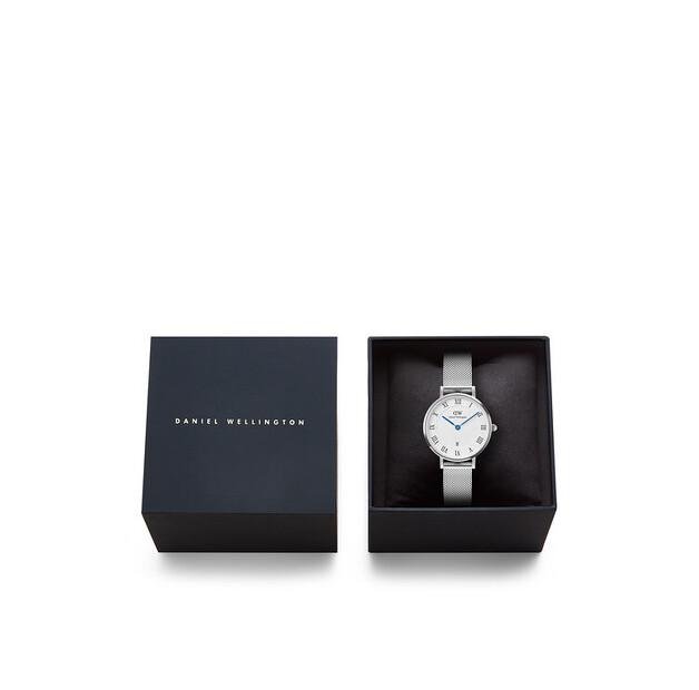 Часы Daniel Wellington Petite Roman Numerals
