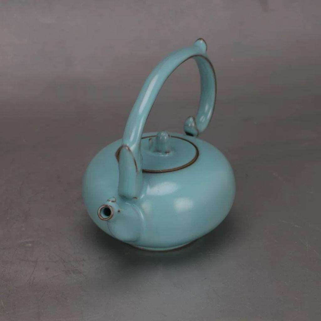 Ru-Brennofen Blaue Glasur Drachenhenkel-Kessel: Porzellan-Antikschmuck im Stil der Song-Dynastie.