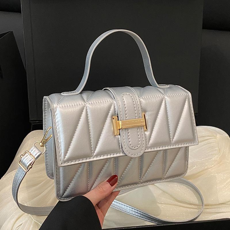 Geantă de mână pătrată mică cu diamante la modă pentru vară pentru femei, nouă, de lux ușor, la modă, geantă de umăr, geantă crossbody pentru navetă