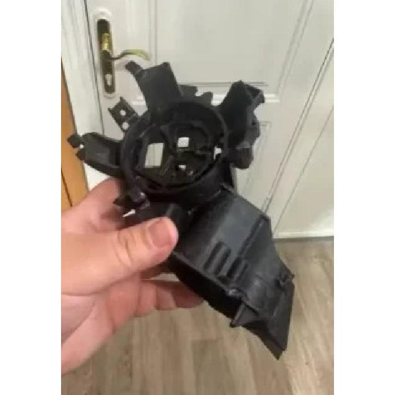 

зеркальная часть для Mercedes w213 Left