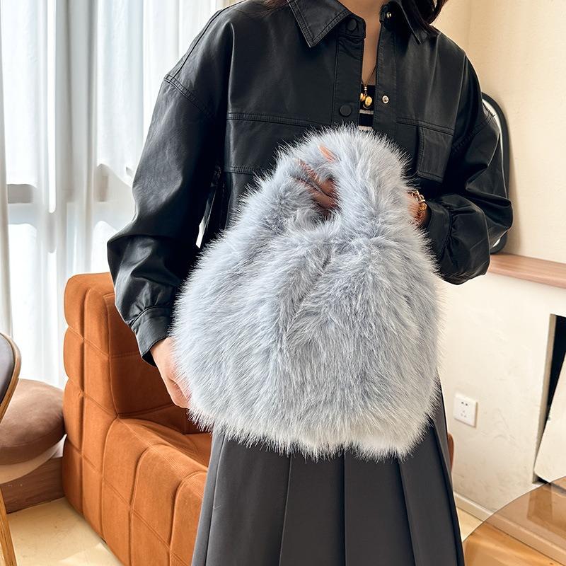 Wrist Bag New Handheld Fur Bag Autumn and Winter Imitation Fox Hair Bucket Plush Bag Textured Versatile Hand Bag