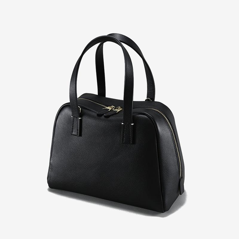 2025 New First-layer Cowhide Bobe Bag Commuter Versatile Large-capacity Messenger Bag Simple Retro Fashion Handbag
